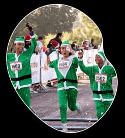 Grupo de duendes celebrando